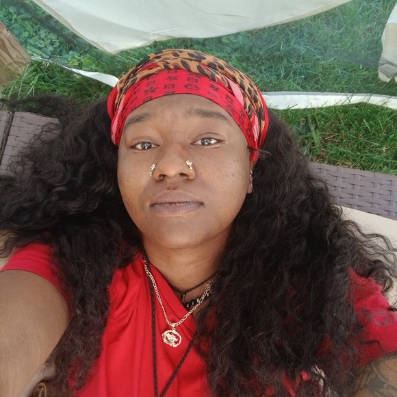 Fast Fashion. Luxuary Fashion And Everything in Between. Soon My Own Designs - Picture 3 of 4